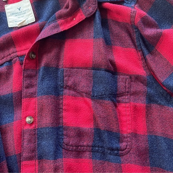 American Eagle Amazingly Soft Boyfriend Flannel - Picture 4 of 4